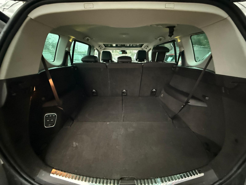 ESPACE V