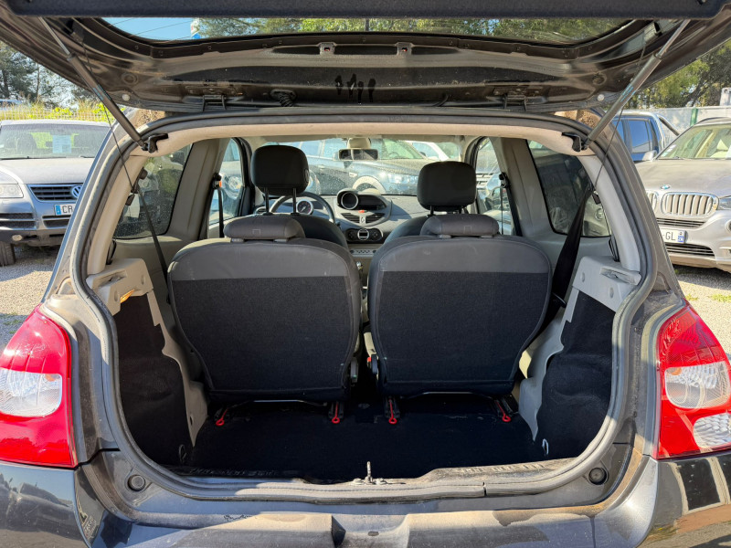 TWINGO II