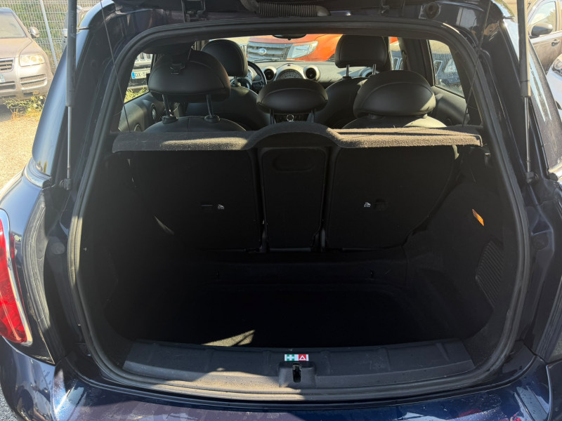 CLUBMAN