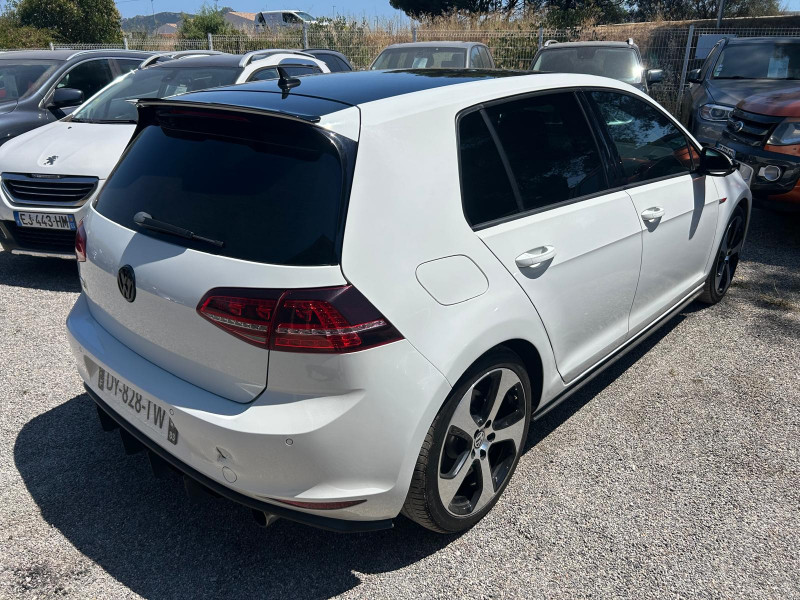 GOLF VII