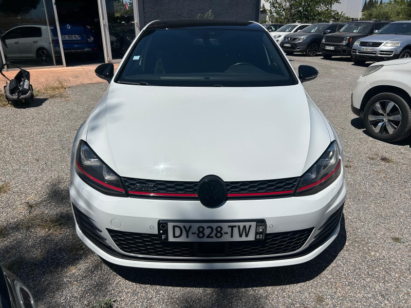 GOLF VII
