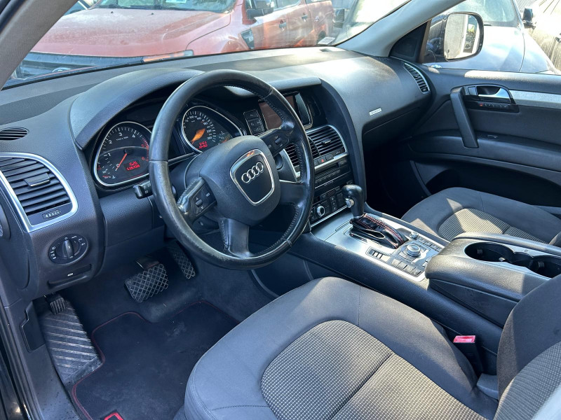 Q7