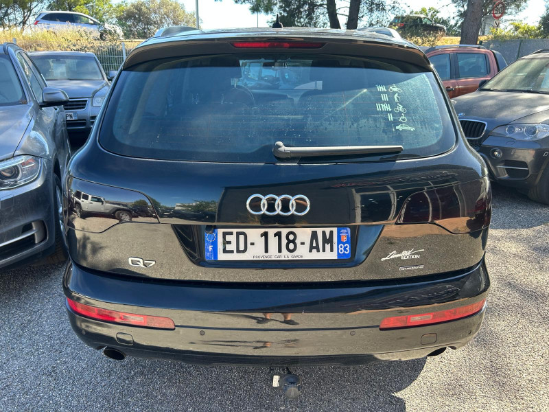 Q7