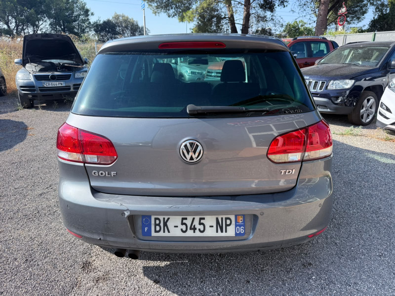GOLF VI