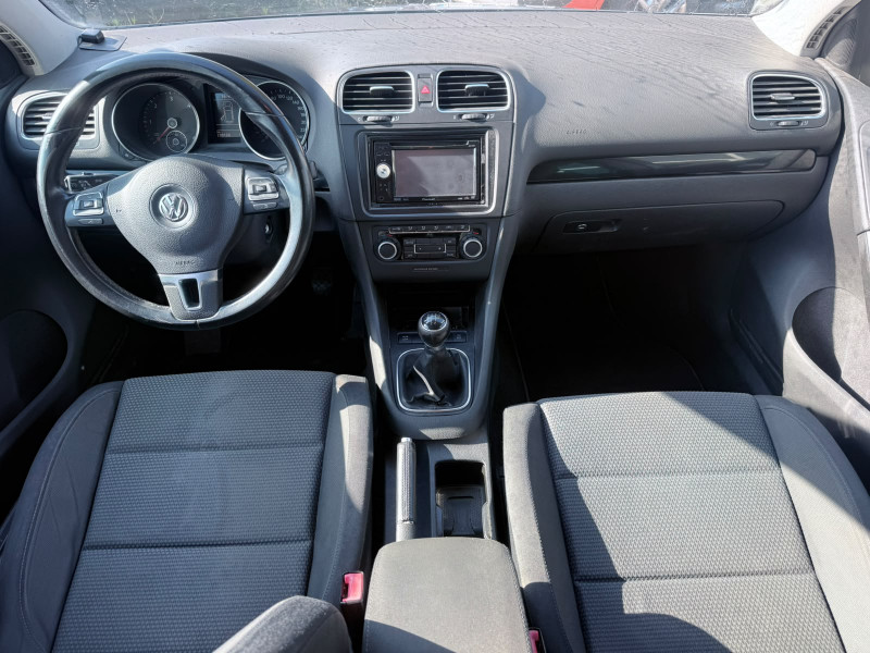 GOLF VI