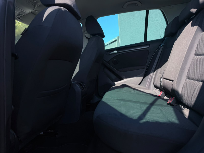 GOLF VI