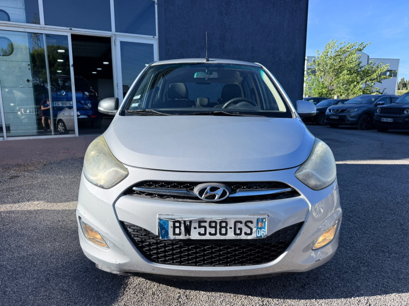 I10