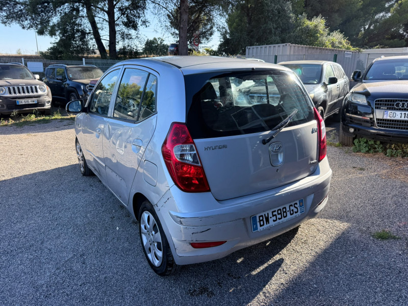 I10
